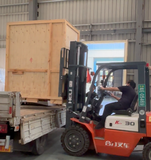 斯塔克机器人发货