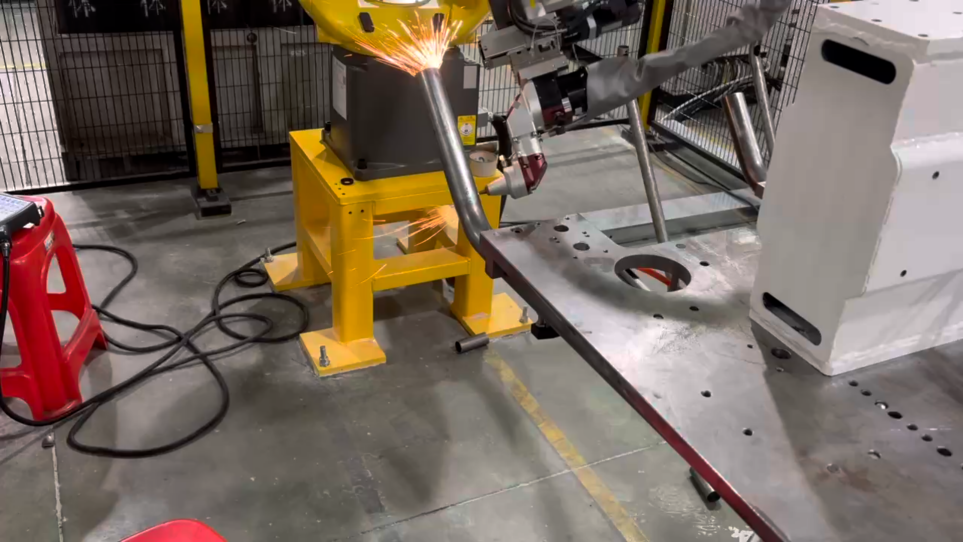 斯塔克机器人三维激光切割技术：电动轮椅底盘支架的行业应用