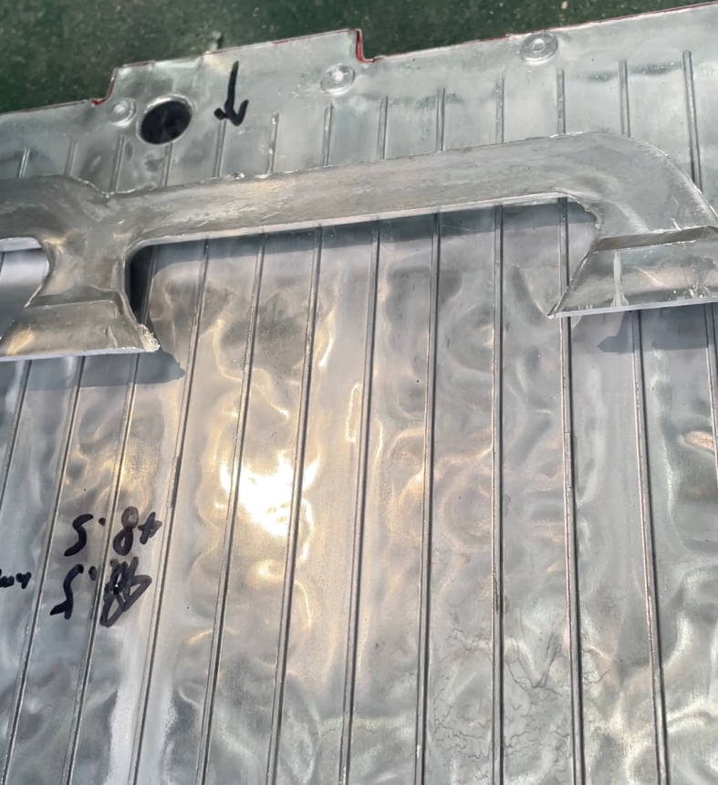 铝合金压铸件去水口-切割效果展示