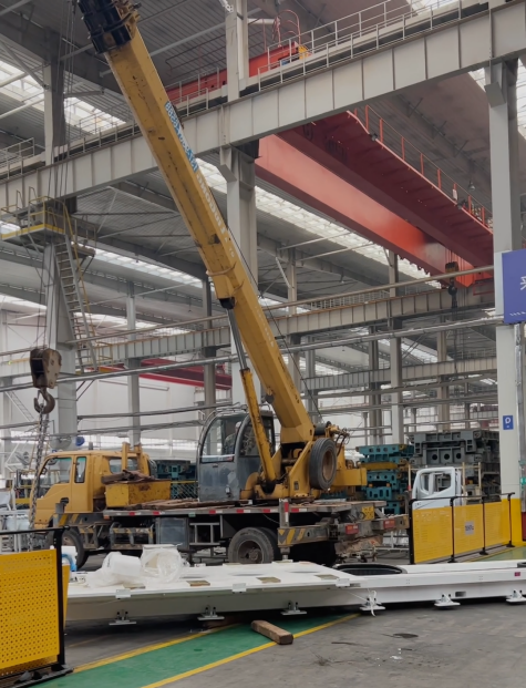 12米地轨+双平台联动激光切割机