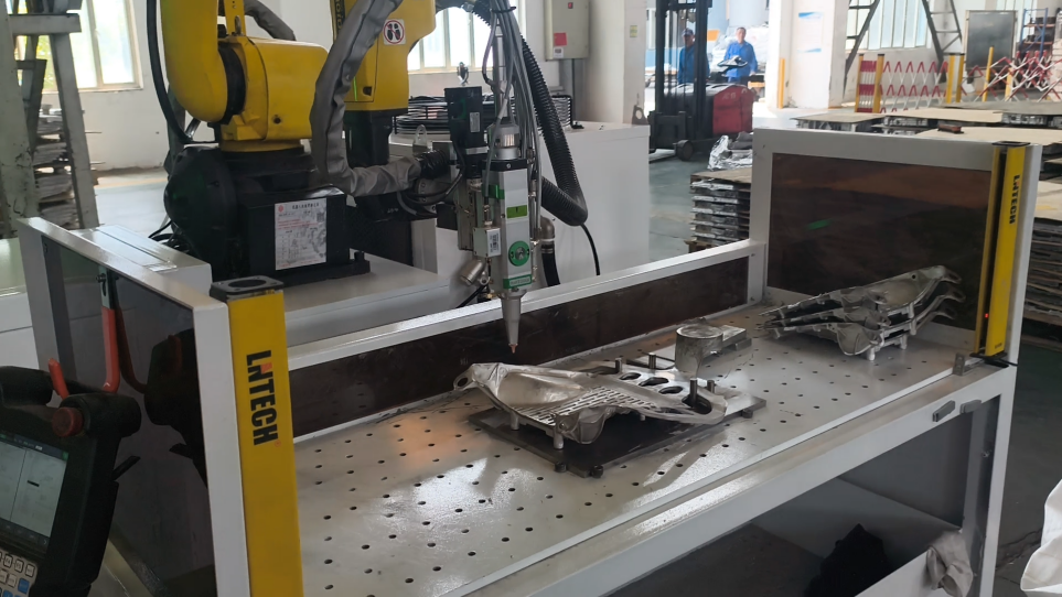 斯塔克机器人一体式三维激光切割机